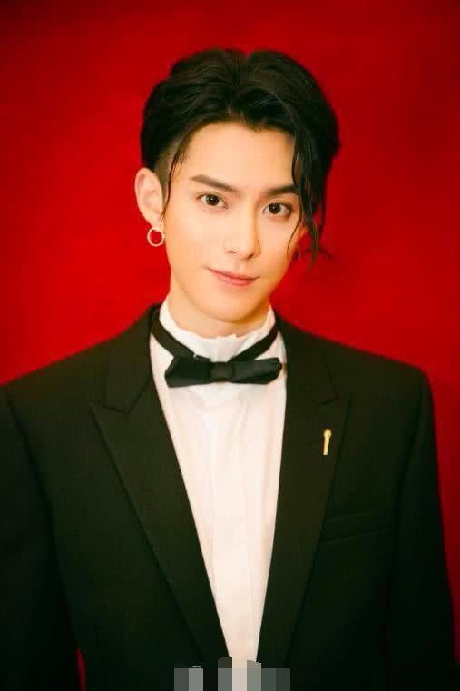 新瓜最新爆料王鹤棣视频,揭秘背后惊人真相！  第2张